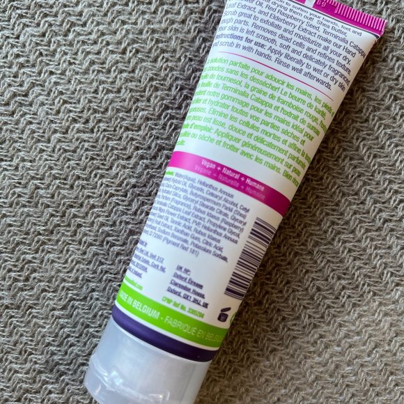 🆕 Human+Kind Elderflower Hand Scrub - Picture 2 of 2